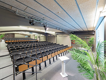 001_alta_montanyahotel Auditorio Montseny.jpg